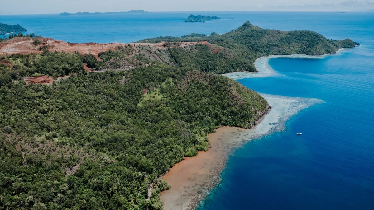 KLH Segel 4 Tambang Nikel di Raja Ampat Terbukti Langgar Aturan