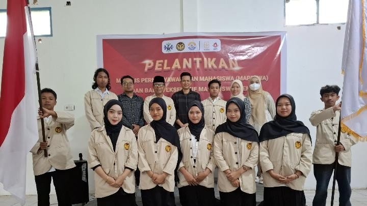 Unpas Bantaeng Lantik Pengurus Maperwa dan BEM: Sinergi Adalah Kunci