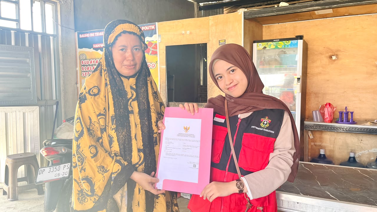 Mahasiswa KKN Unhas Dampingi Pelaku UMKM Desa Talumae Urus Legalitas Usaha