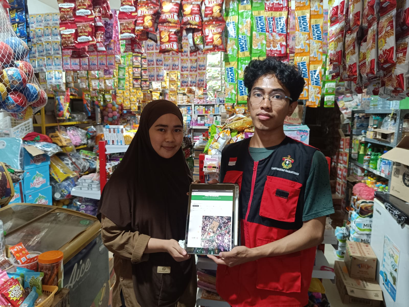 Mahasiswa KKN Unhas Luncurkan Pemetaan Digital UMKM di Desa Talumae Sidrap