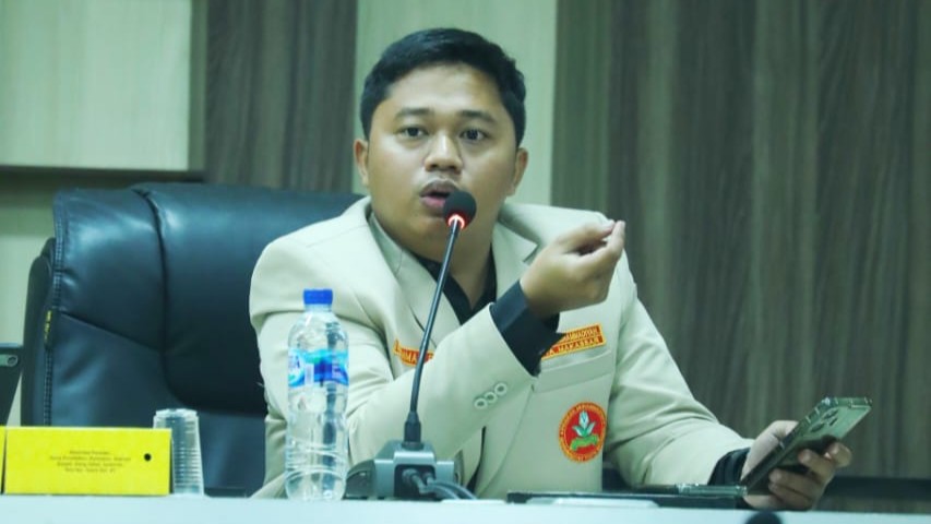 Ratusan Kendaraan Kepung SPBU Makassar sampai Bikin Macet Parah, Pemuda Muhammadiyah Ultimatum 3×24 Jam ke Pertamina!